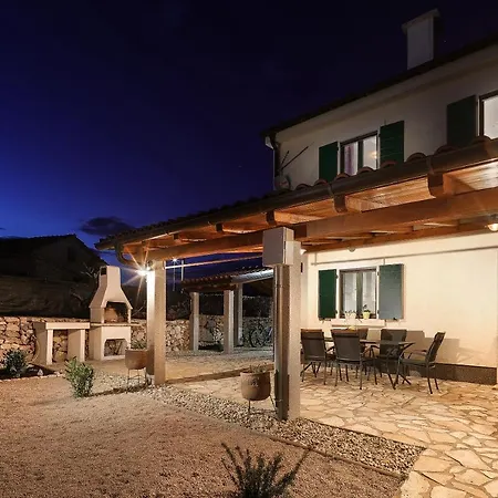 Niko Vacation Start Here Rudine (Dobrinj)