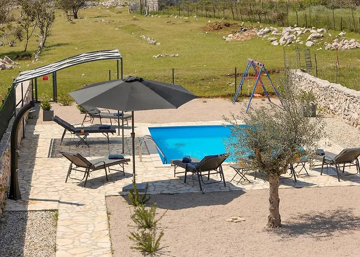 Niko Pet Friendly 200 M From Hidden Sandy Pets For Free Rudine