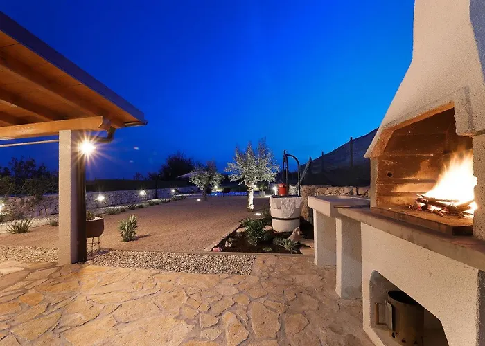 Niko Pet Friendly 200 M From Hidden Sandy Pets For Free فيلة