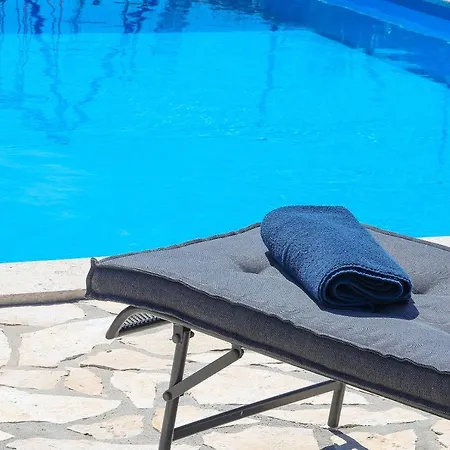 Niko Pet Friendly 200 M From Hidden Sandy Pets For Free Villa Rudine (Dobrinj)