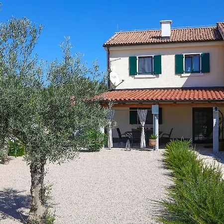 Otok Krk Niko Pet Friendly 200 M From Hidden Sandy Pets For Free *