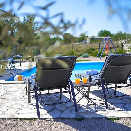 Willa Niko Pet Friendly 200 M From Hidden Sandy Pets For Free Rudine (Dobrinj)