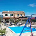 Niko Pet Friendly 200 M From Hidden Sandy Pets For Free Villa Rudine (Dobrinj)
